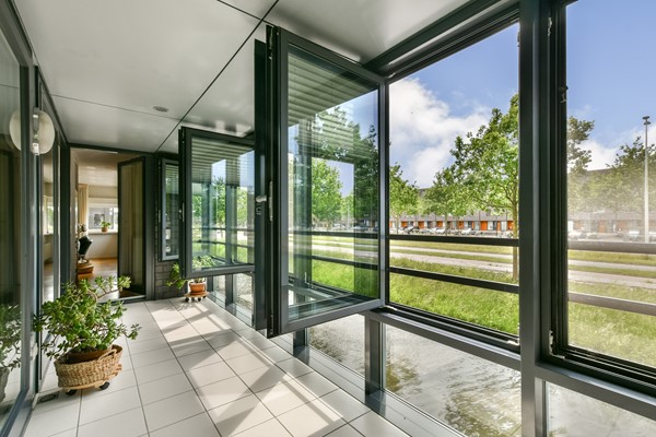 Medium property photo - Ladogameerhof 150, 1060 RE Amsterdam